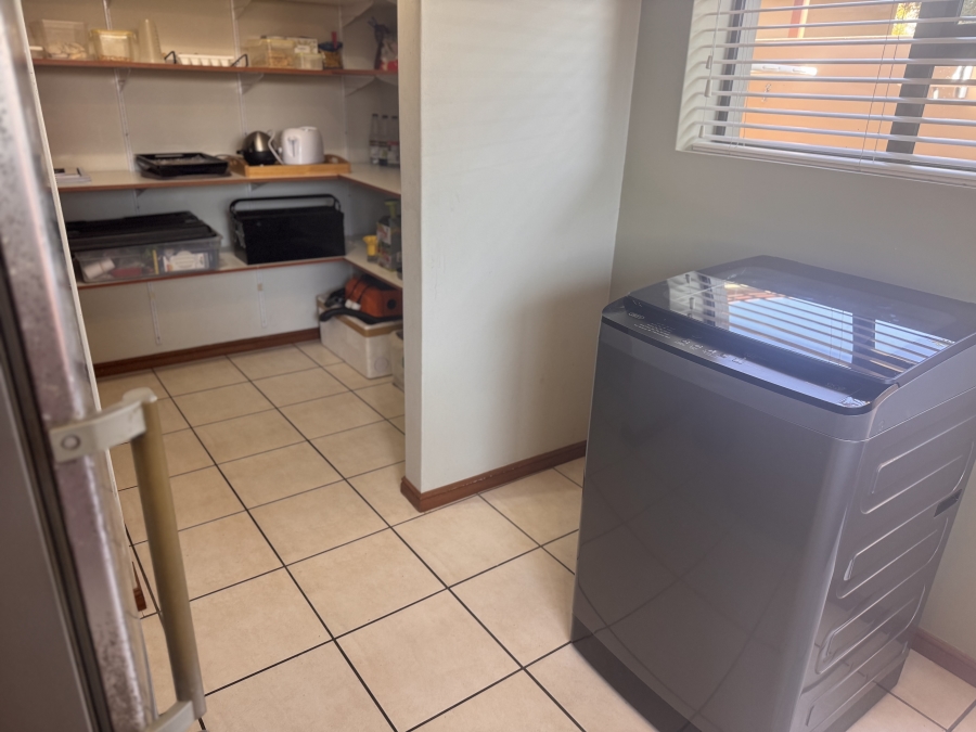 4 Bedroom Property for Sale in Monte Christo Western Cape